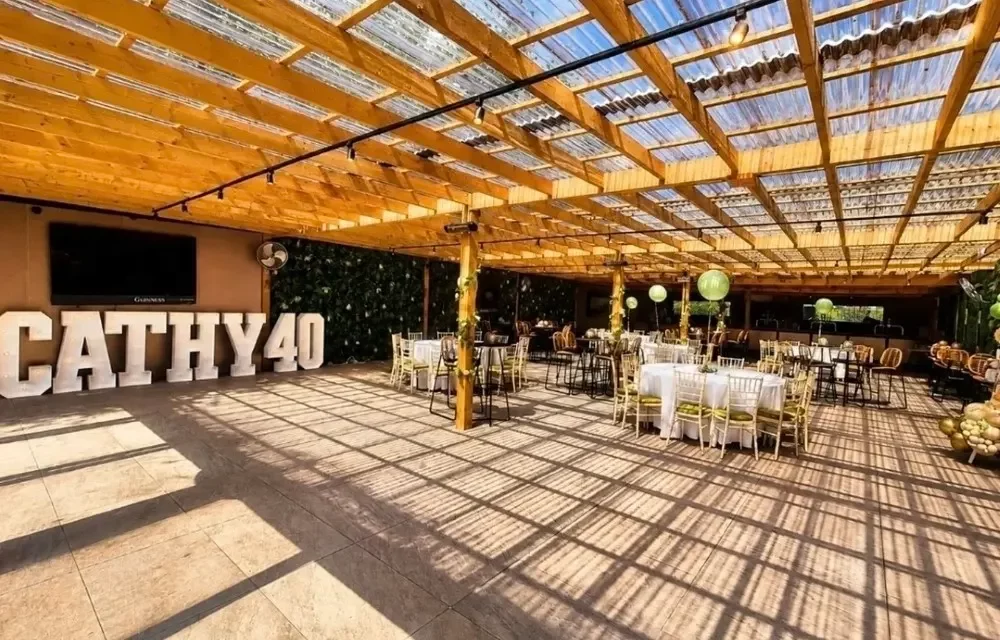 Hotel Eighteen 92